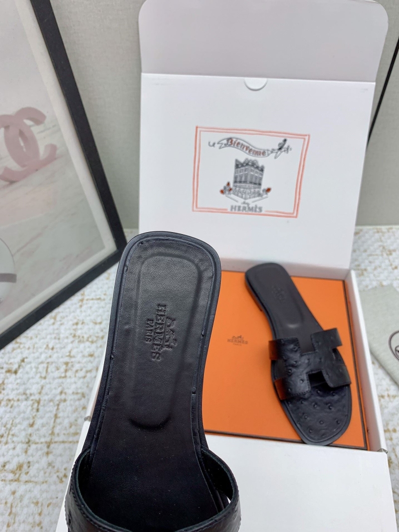 H**me5 slippers
